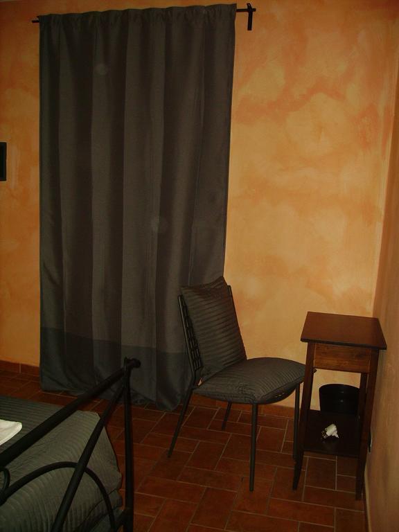 La Voliera Bed & Breakfast Pisa Phòng bức ảnh